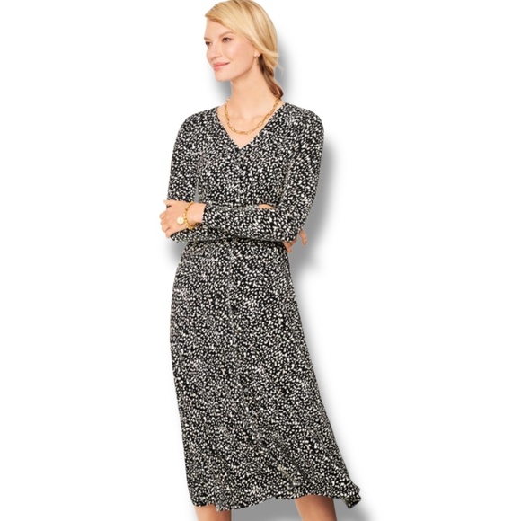 Talbots Dresses & Skirts - TALBOTS Jersey Knit Fit & Flare Long Sleeve Abstract Dots Midi Dress Popover XL